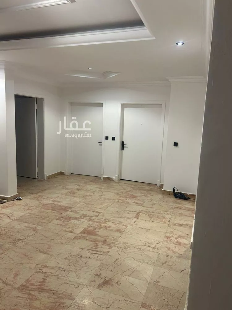 شقة للإيجار في شارع بحر العرب, حي إشبيلية, مدينة الرياض, منطقة الرياض صورة 2
