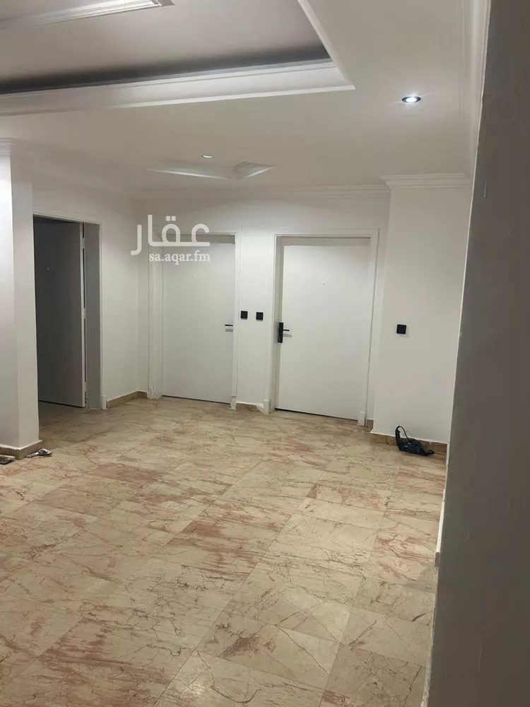 شقة للإيجار في شارع بحر العرب, حي إشبيلية, مدينة الرياض, منطقة الرياض صورة 3