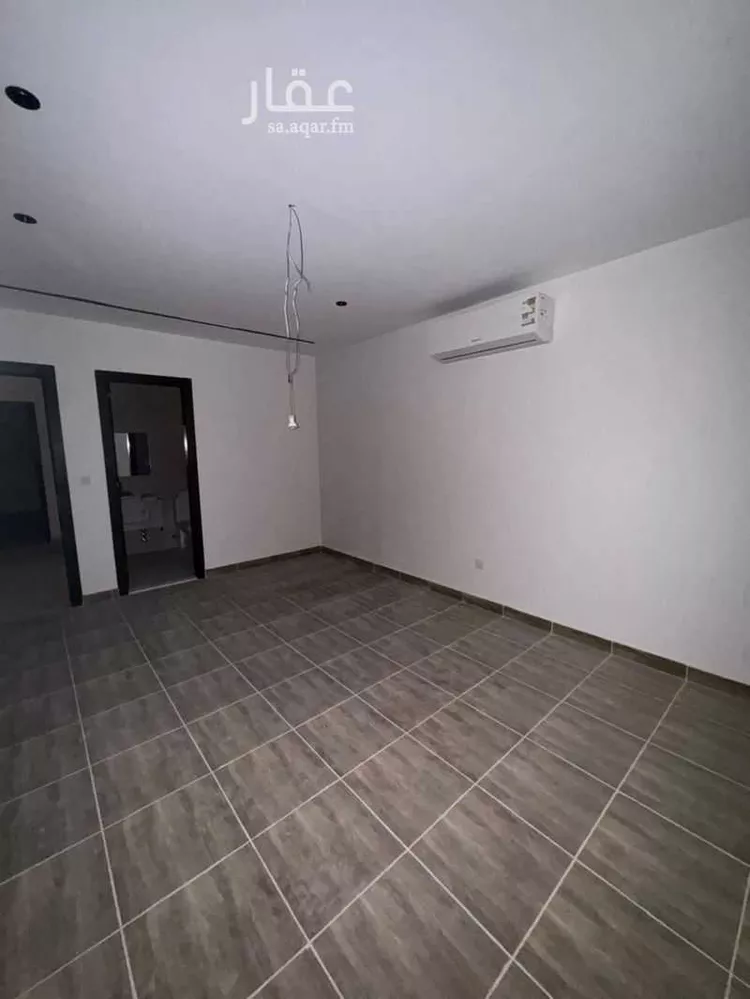 فيلا للإيجار في شارع علي الأحمر, حي مطار الملك خالد الدولي, مدينة الرياض, منطقة الرياض صورة 2