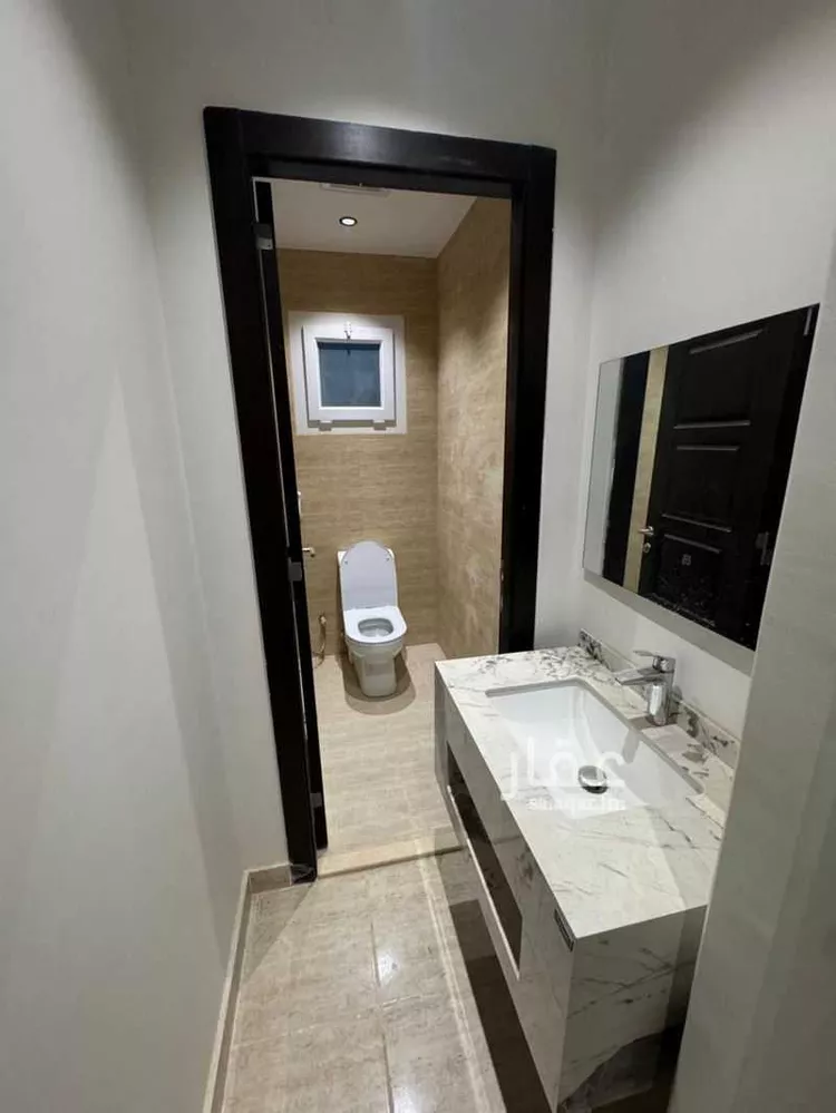 فيلا للإيجار في شارع علي الأحمر, حي مطار الملك خالد الدولي, مدينة الرياض, منطقة الرياض صورة 3