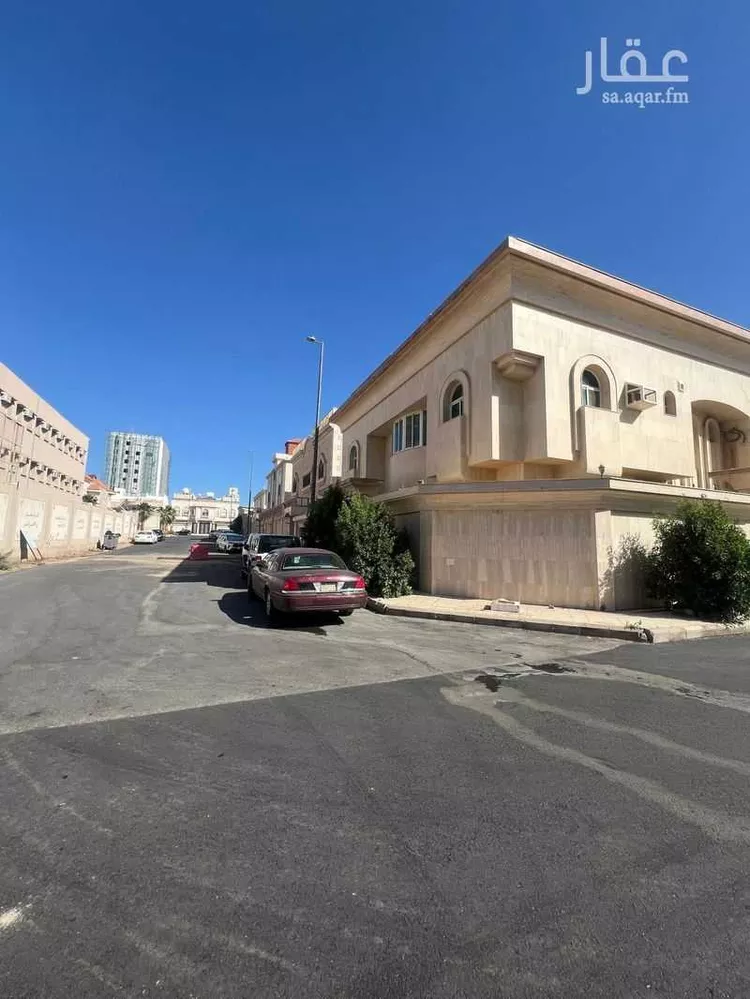 فيلا للبيع في شارع هبه الله بن عبدالوارث, حي وادي مهزور, مدينة المدينة المنورة, منطقة المدينة المنورة صورة 4
