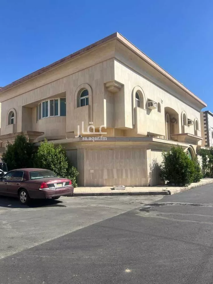 فيلا للبيع في شارع هبه الله بن عبدالوارث, حي وادي مهزور, مدينة المدينة المنورة, منطقة المدينة المنورة