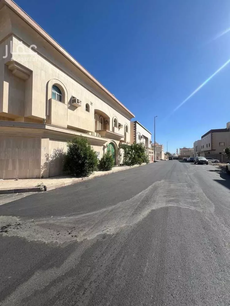 فيلا للبيع في شارع هبه الله بن عبدالوارث, حي وادي مهزور, مدينة المدينة المنورة, منطقة المدينة المنورة صورة 3