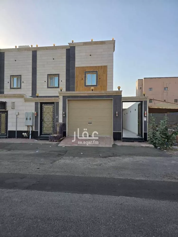 فيلا للبيع في شارع أبو المجد الخطيب, حي طيبة, مدينة جدة, منطقة مكة المكرمة 1 صورة