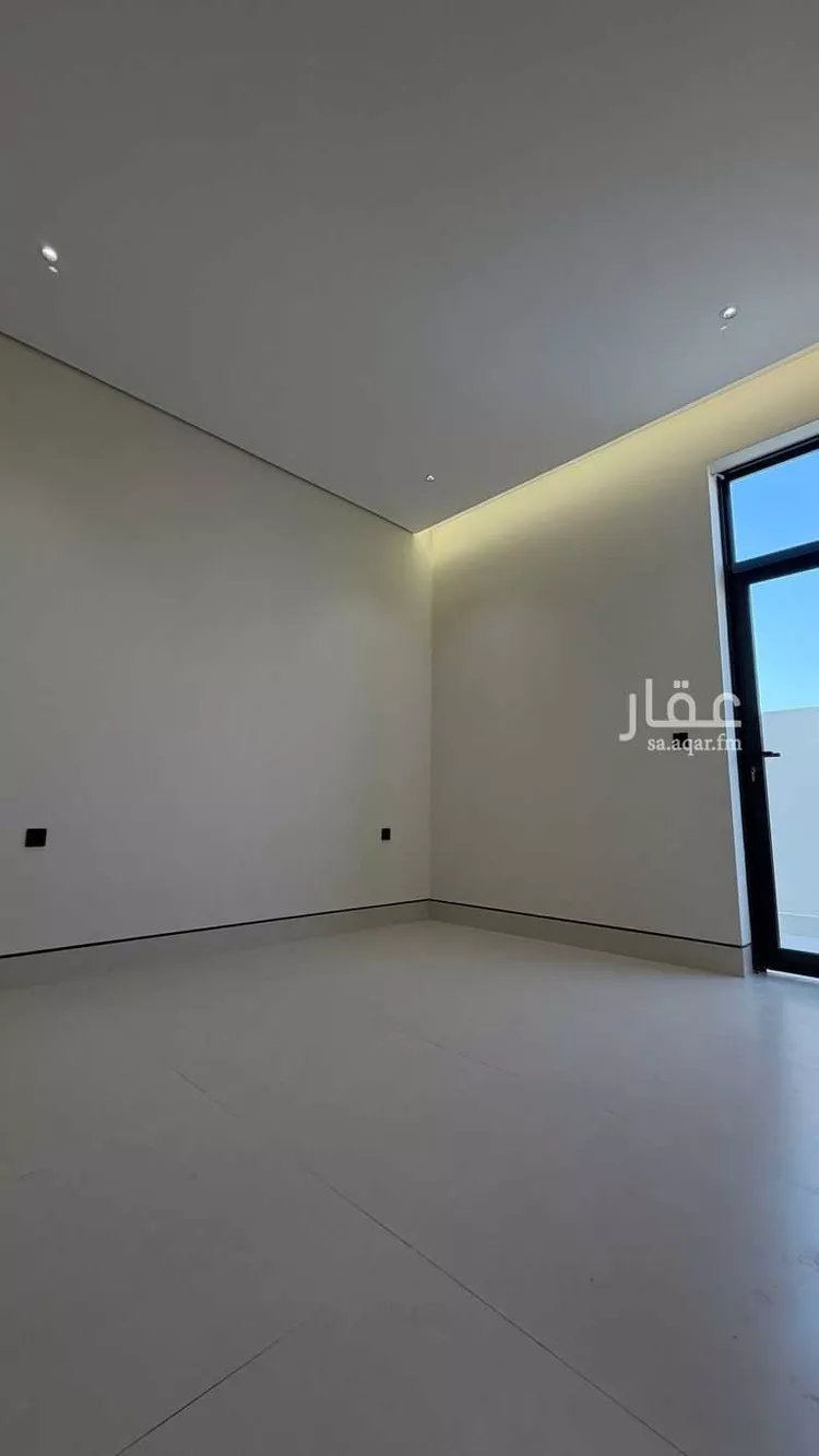 دور للبيع في شارع البدر الفيومي, حي المصيف, مدينة الرياض, منطقة الرياض صورة 4