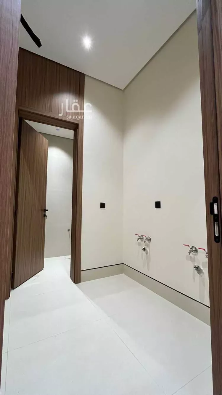 دور للبيع في شارع القويعية, حي الوادي, مدينة الرياض, منطقة الرياض صورة 3