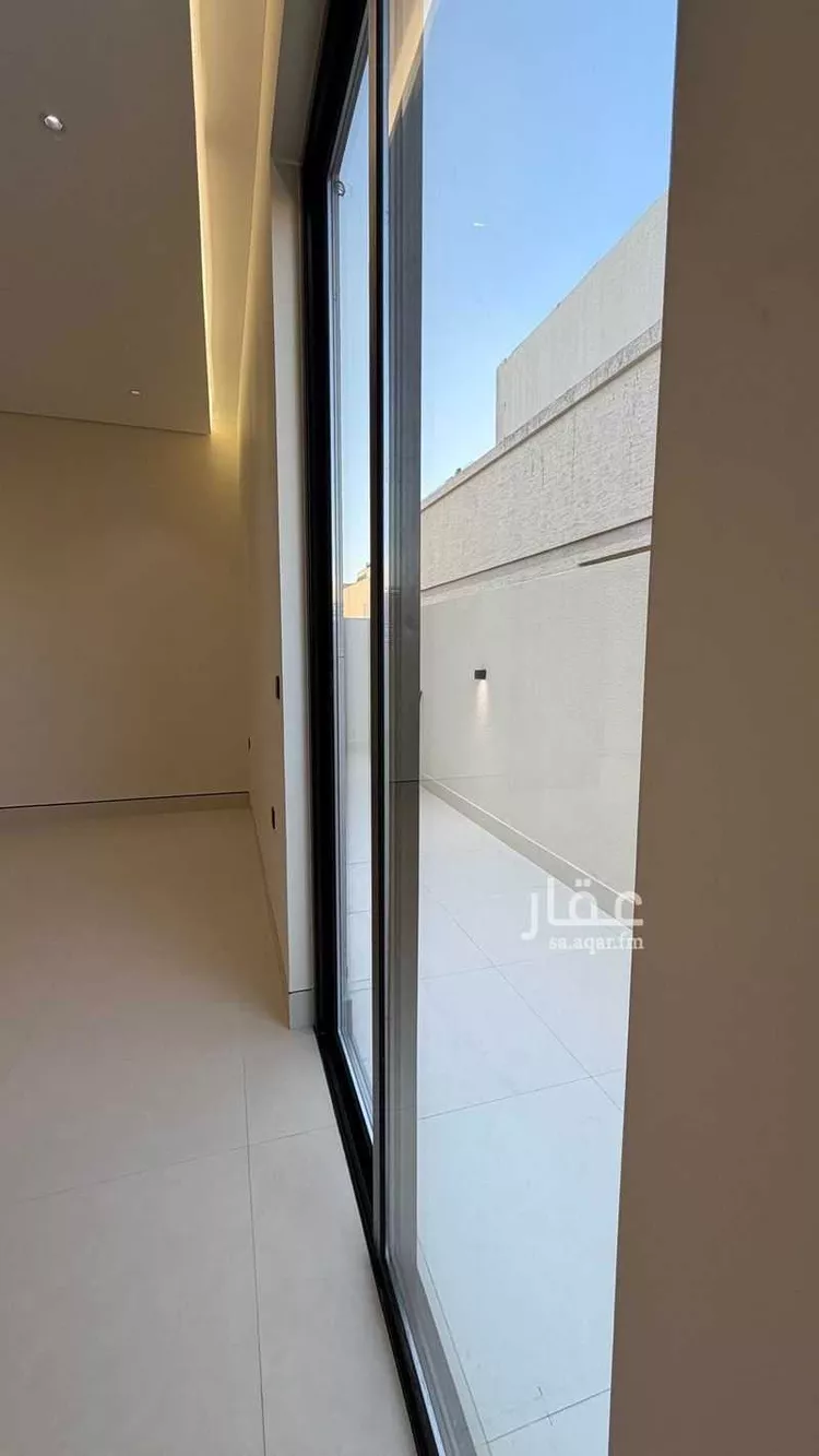 دور للبيع في شارع البدر الفيومي, حي المصيف, مدينة الرياض, منطقة الرياض 10