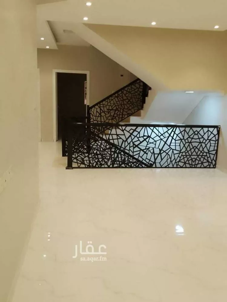 فيلا للبيع في شارع 17أ, حي الفرسان, مدينة الدمام, المنطقة الشرقية صورة 2