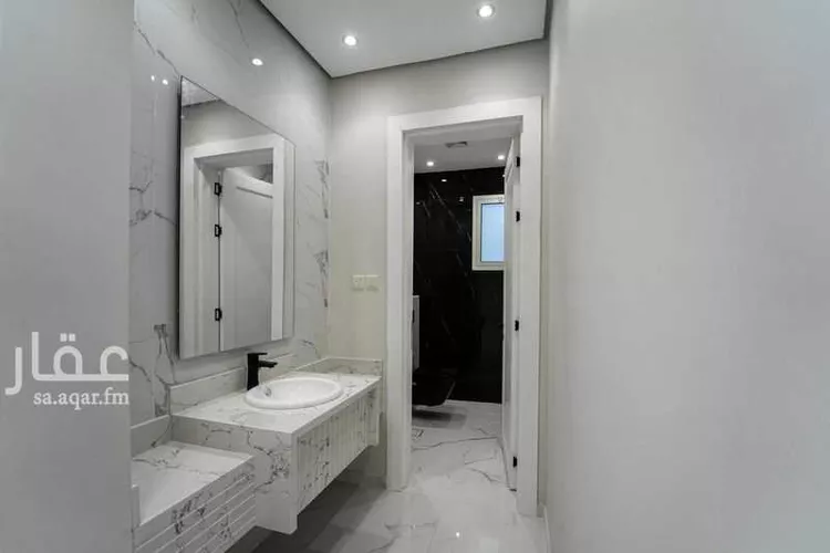 فيلا للبيع في شارع ابن الطاهري, حي العروبة, مدينة الدمام, المنطقة الشرقية صورة 3