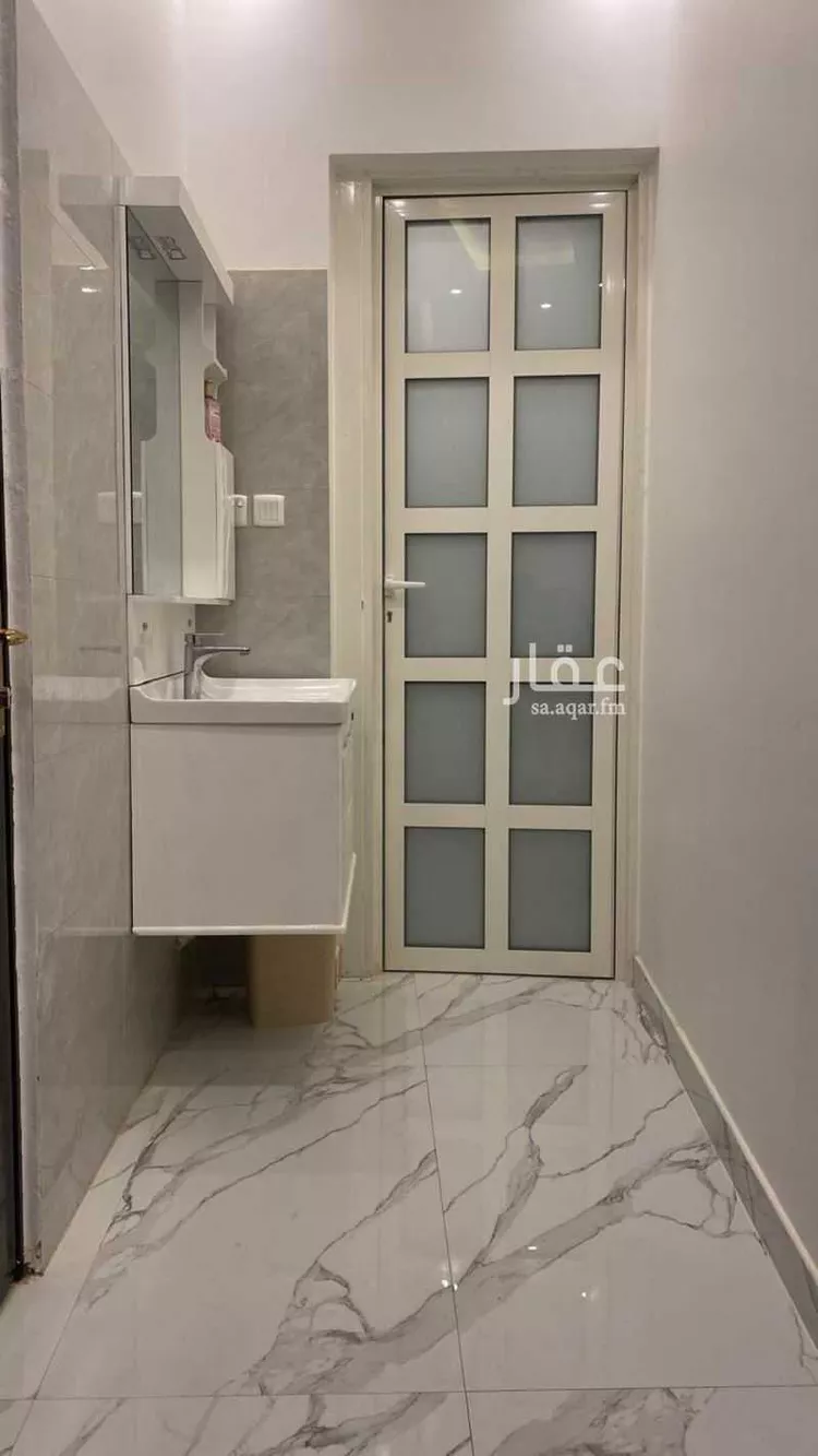 شقة للإيجار في شارع أبي الشيخ الأصبهاني, حي المهدية, مدينة الرياض, منطقة الرياض