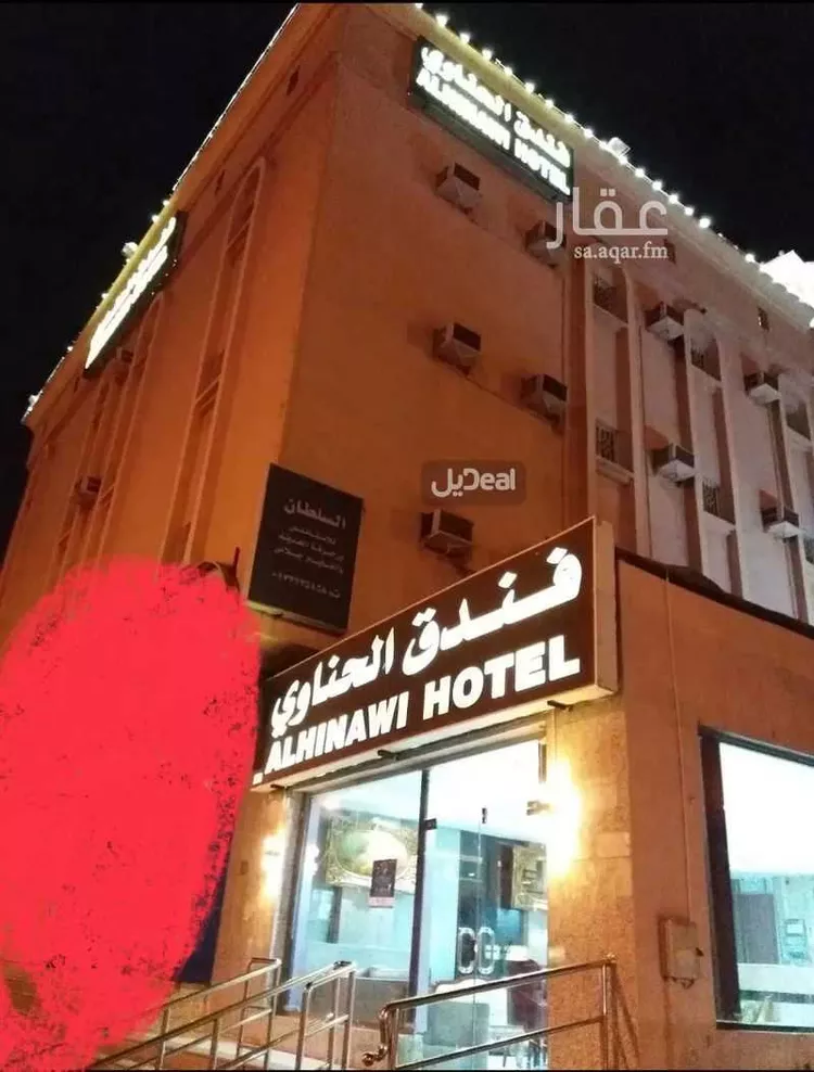 فندق للبيع في شارع المطار, حي الروضة, مدينة جازان, منطقة جازان
