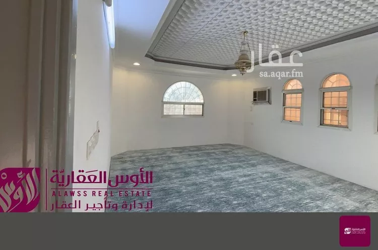 فيلا للإيجار في شارع مطلق بن محمد المطيري, حي السليمانية, مدينة عنيزه, منطقة القصيم صورة 2