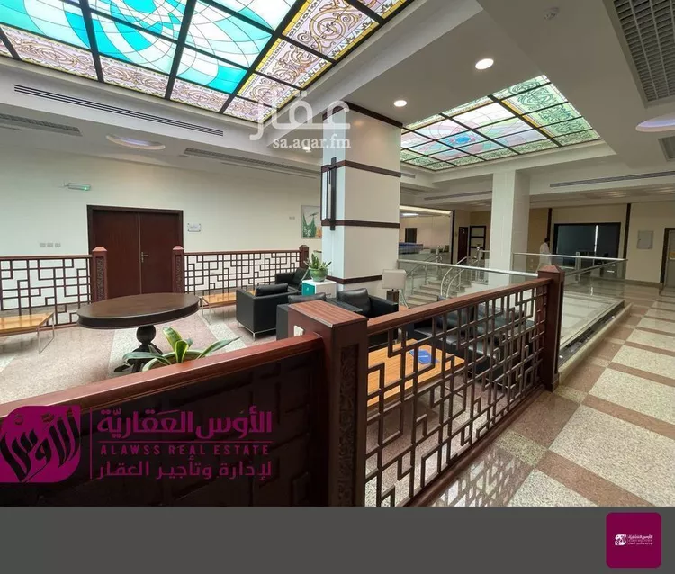 مكتب تجاري للإيجار في شارع سلمان بن عبدالعزيز, حي الريان, مدينة عنيزة, منطقة القصيم صورة 3