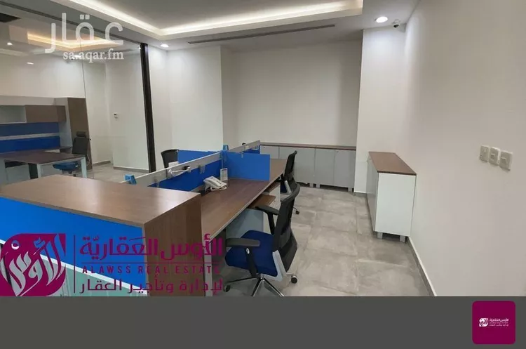 مكتب تجاري للإيجار في شارع سلمان بن عبدالعزيز, حي الريان, مدينة عنيزة, منطقة القصيم صورة 2