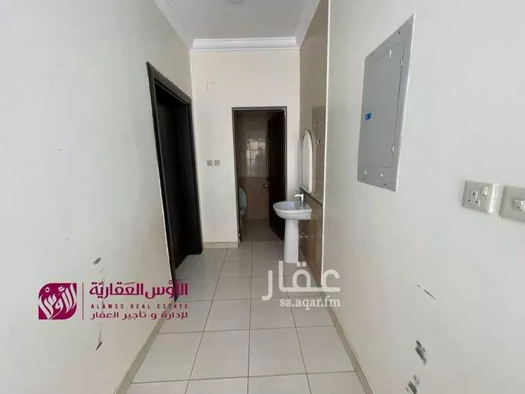 شقة للإيجار في شارع الخطيب بن تيمية, حي المصيف, مدينة عنيزة, منطقة القصيم صورة 2