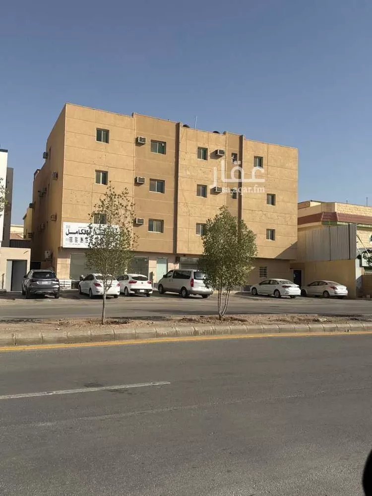Building for Rent in Riyadh Al Aqiq