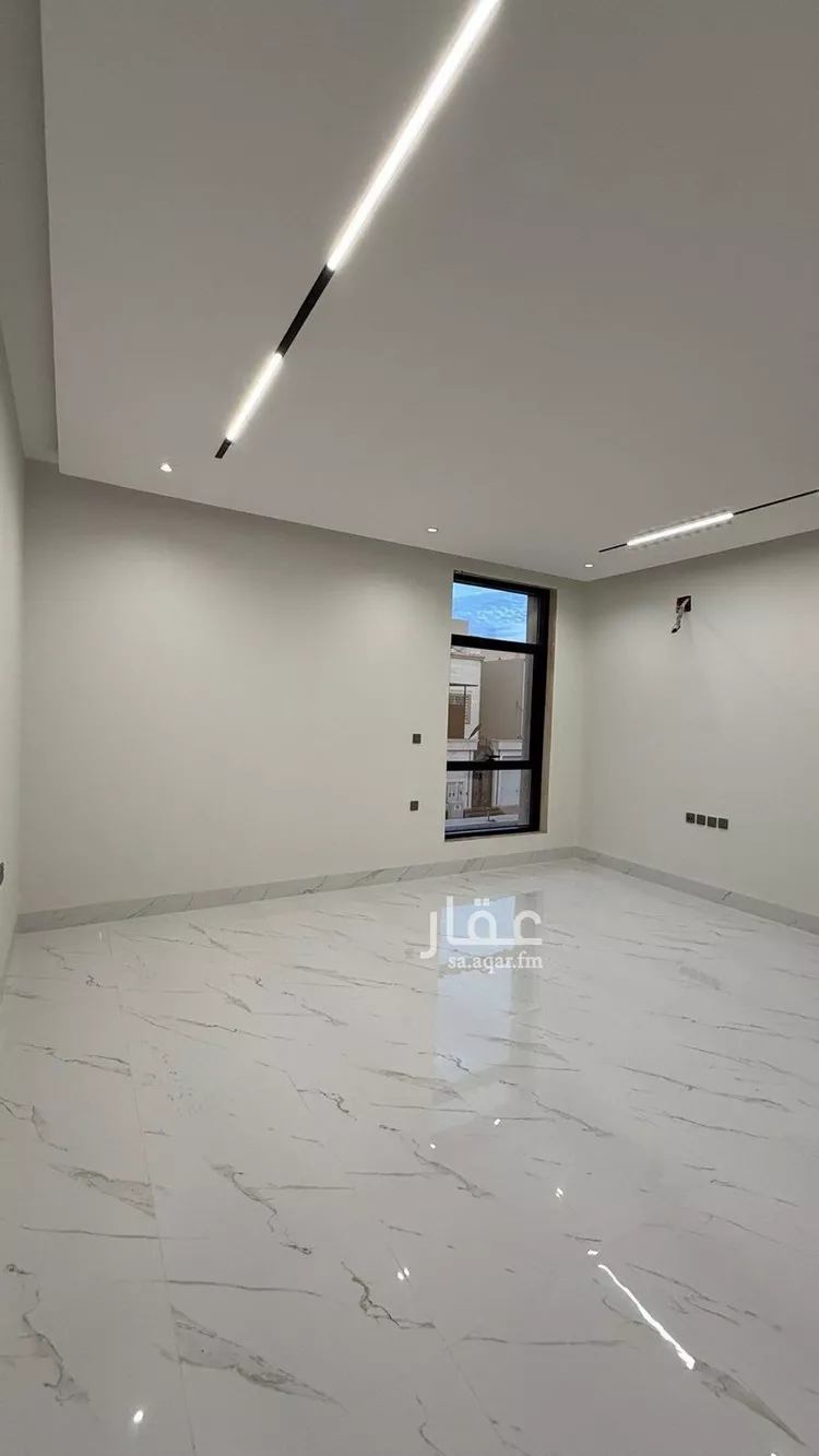 فيلا للبيع في شارع عبداللطيف بن المبارك, حي المهدية, مدينة الرياض, منطقة الرياض