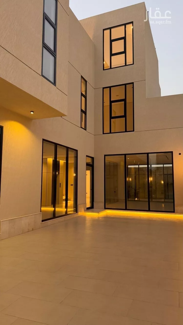 فيلا للبيع في شارع أبي زرعة الهمذاني, حي المهدية, مدينة الرياض, منطقة الرياض 6