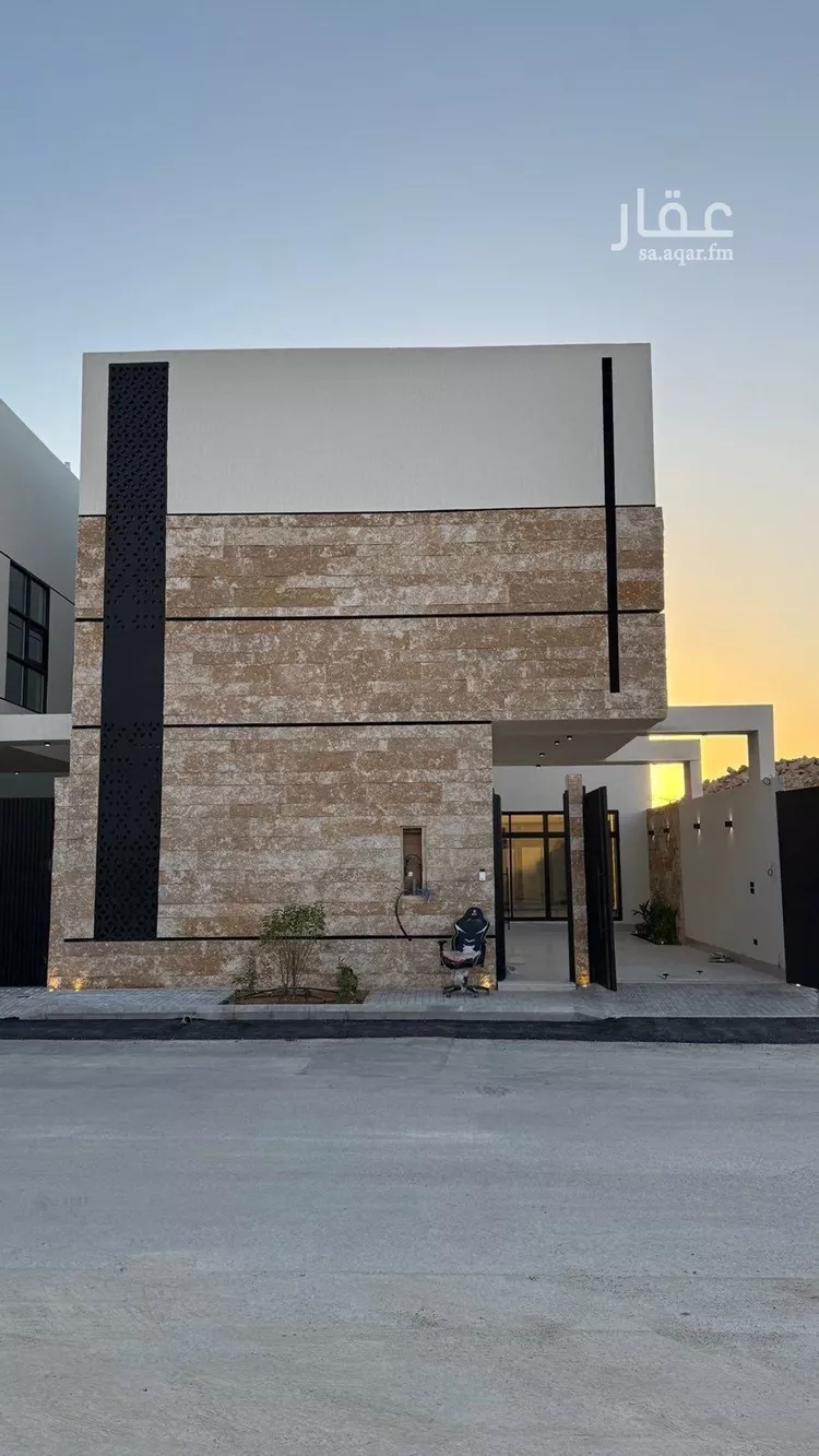 فيلا للبيع في شارع عبداللطيف بن المبارك, حي المهدية, مدينة الرياض, منطقة الرياض صورة 2