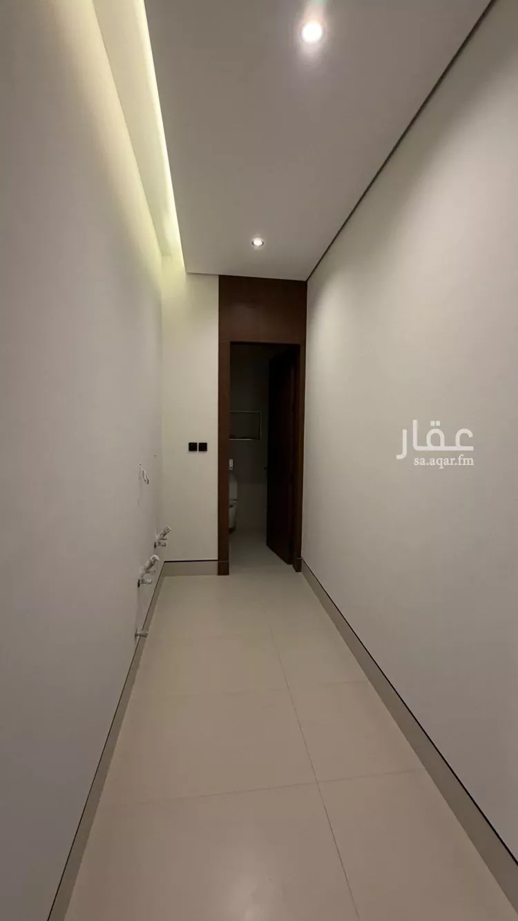فيلا للبيع في شارع أبي زرعة الهمذاني, حي المهدية, مدينة الرياض, منطقة الرياض 12