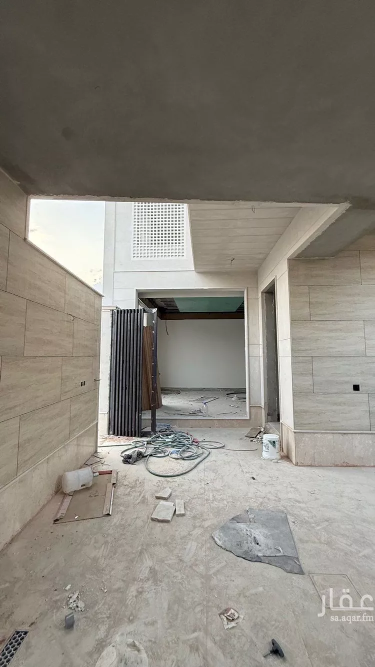 فيلا للبيع في شارع فؤاد محمد عمر توفيق, حي المهدية, مدينة الرياض, منطقة الرياض صورة 4
