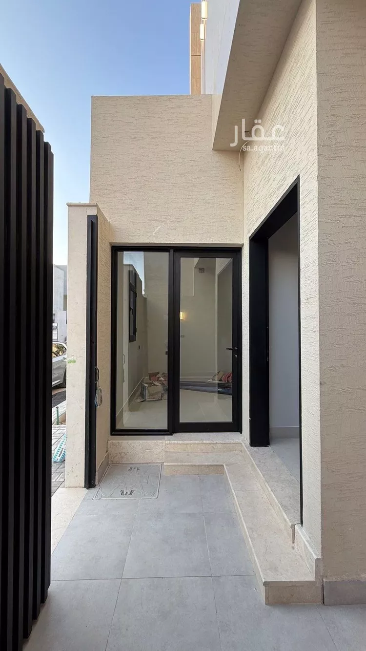 فيلا للبيع في شارع عبداللطيف بن المبارك, حي المهدية, مدينة الرياض, منطقة الرياض صورة 5