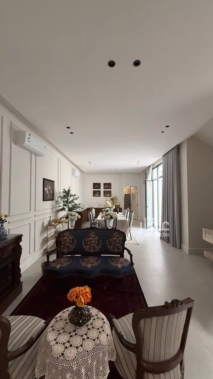 فيلا للبيع في شارع محمد بن أبي بكر القيم, حي المهدية, مدينة الرياض, منطقة الرياض صورة 5