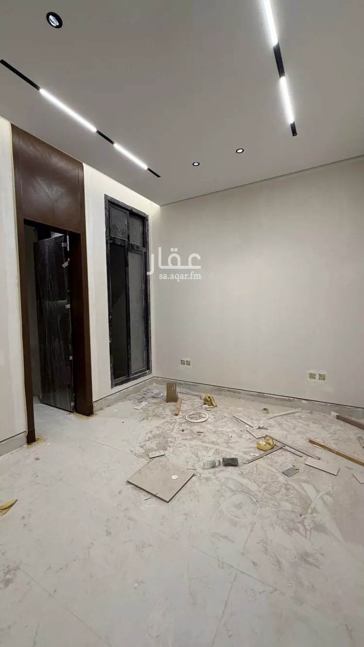 فيلا للبيع في شارع فؤاد محمد عمر توفيق, حي المهدية, مدينة الرياض, منطقة الرياض 8
