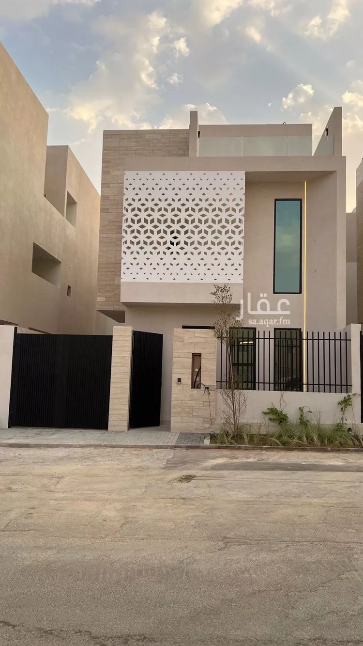 فيلا للبيع في شارع عبداللطيف بن المبارك, حي المهدية, مدينة الرياض, منطقة الرياض صورة 2