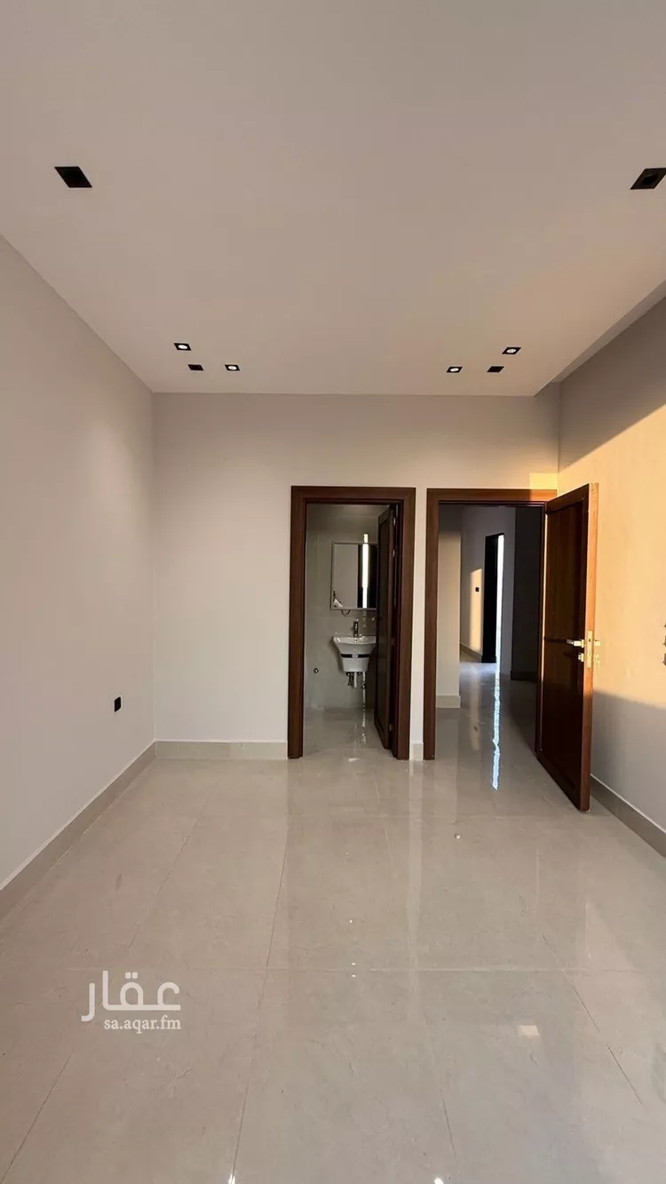 فيلا للبيع في شارع محمد بن أبي بكر القيم, حي المهدية, مدينة الرياض, منطقة الرياض