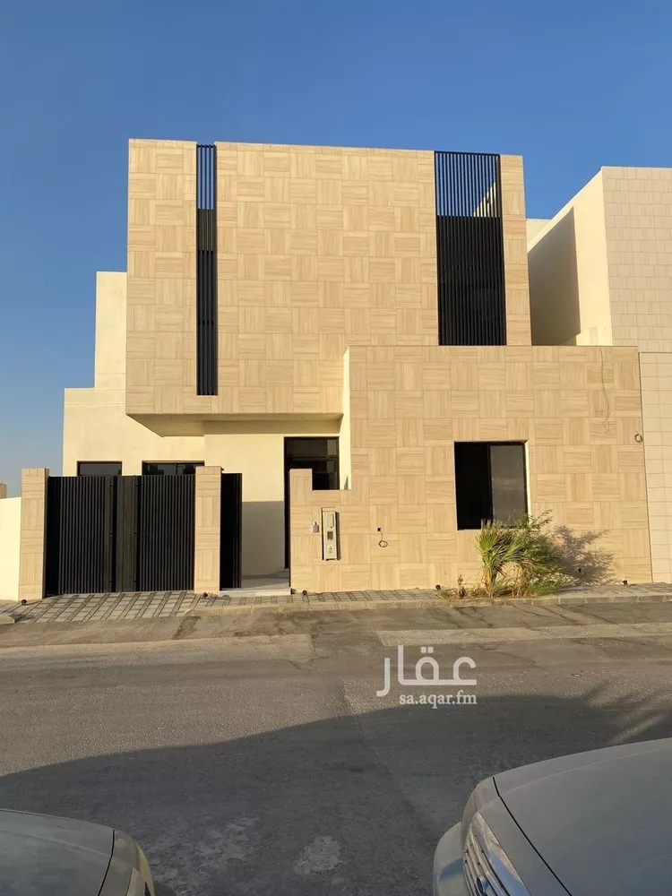 فيلا للبيع في شارع عبداللطيف بن المبارك, حي المهدية, مدينة الرياض, منطقة الرياض صورة 2