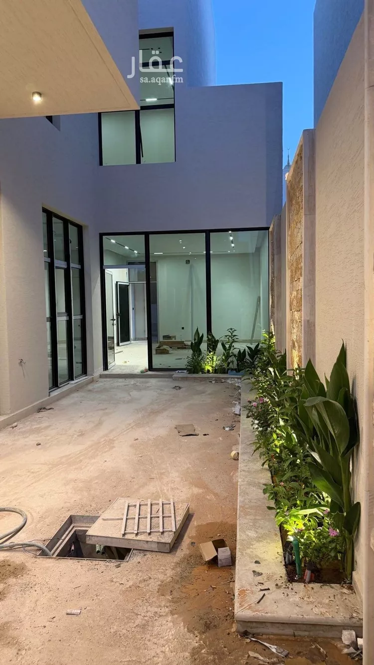 فيلا للبيع في شارع أبي نزار الصنعاني اليمني, حي المهدية, مدينة الرياض, منطقة الرياض صورة 4