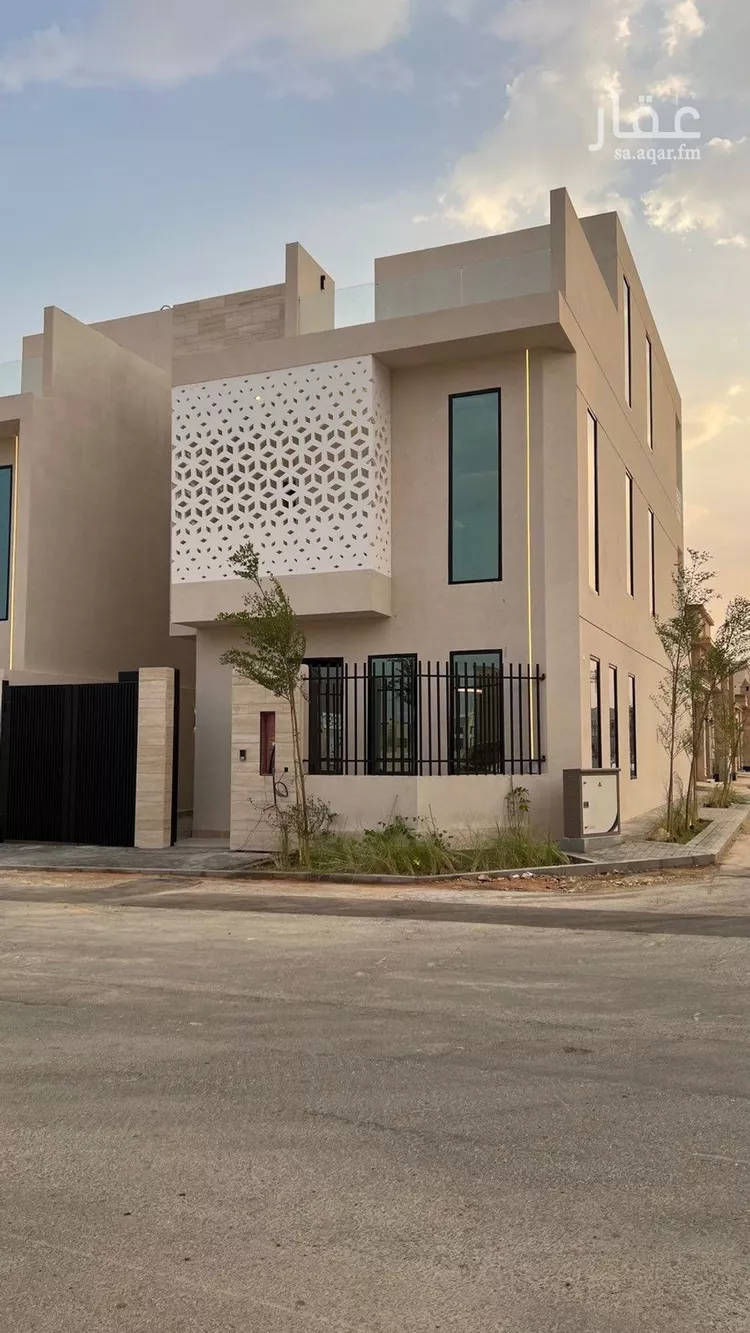 فيلا للبيع في شارع عبداللطيف بن المبارك, حي المهدية, مدينة الرياض, منطقة الرياض صورة 3