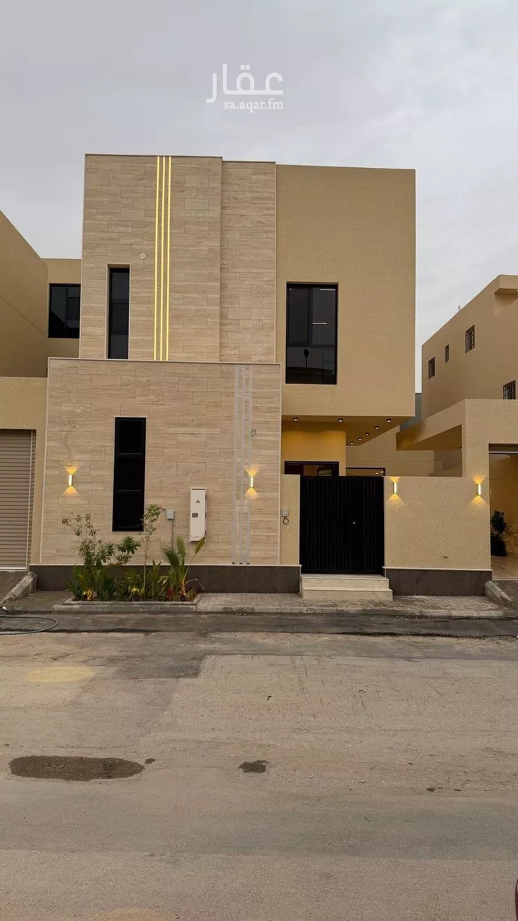 فيلا للبيع في شارع أبي نزار الصنعاني اليمني, حي المهدية, مدينة الرياض, منطقة الرياض صورة 2