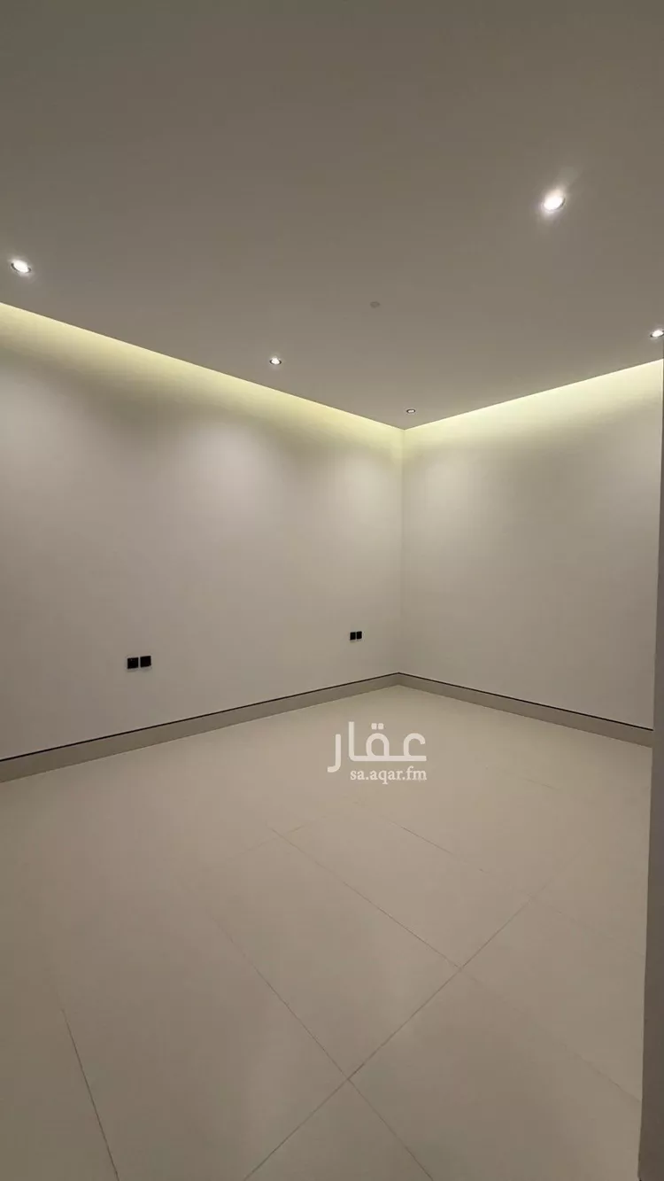 فيلا للبيع في شارع أبي زرعة الهمذاني, حي المهدية, مدينة الرياض, منطقة الرياض 20