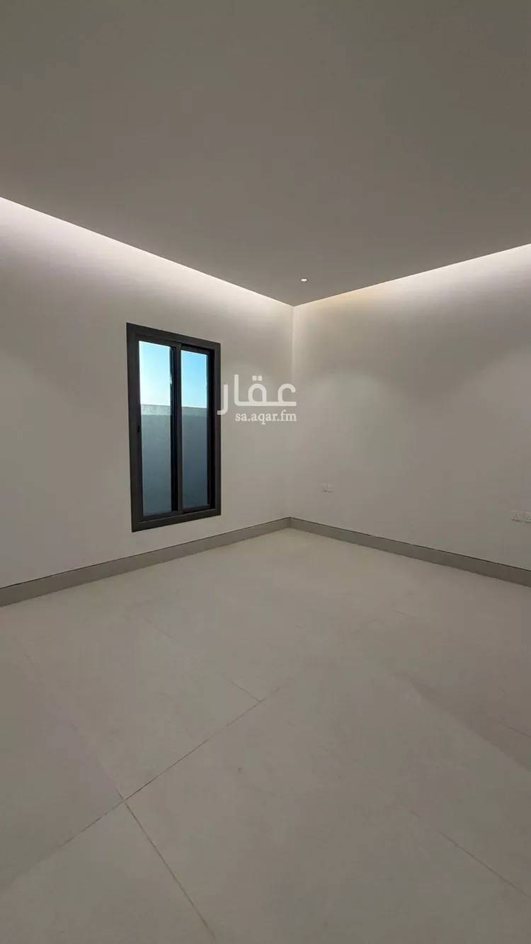 فيلا للبيع في شارع ابن صدقة الغرافي, حي المهدية, مدينة الرياض, منطقة الرياض 15