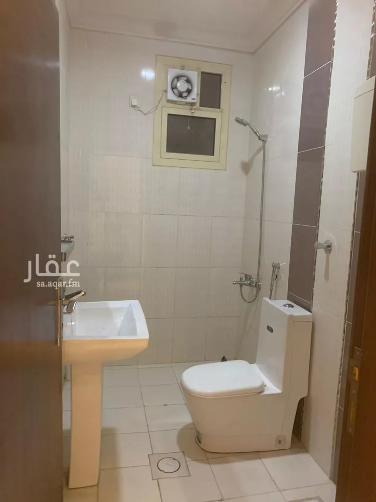 شقة للإيجار في شارع الشباب, حي العزيزية, مدينة الرياض, منطقة الرياض صورة 2