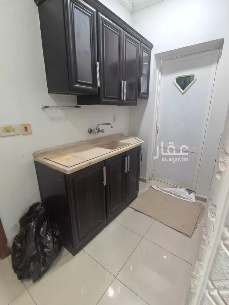 شقة للإيجار في شارع محمد مهنا ، حي المعلمين ، الهفوف‎ ، الاحساء صورة 2