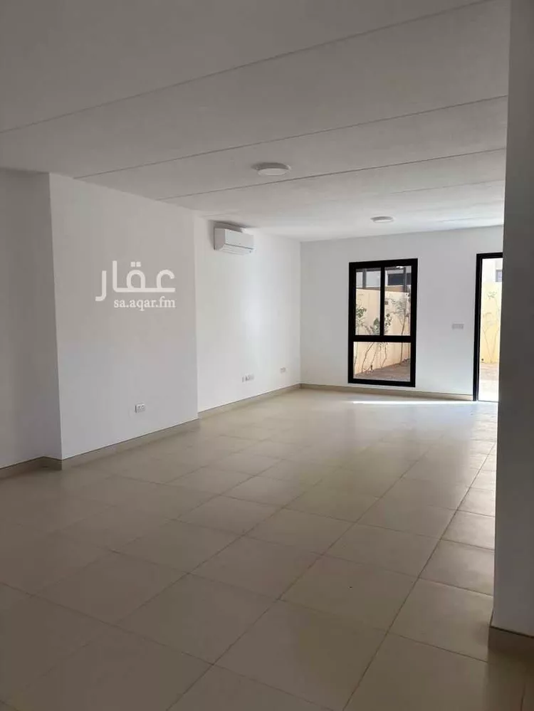 فيلا للإيجار في شارع رقم 1046, حي سدرة, مدينة الرياض, منطقة الرياض صورة 4