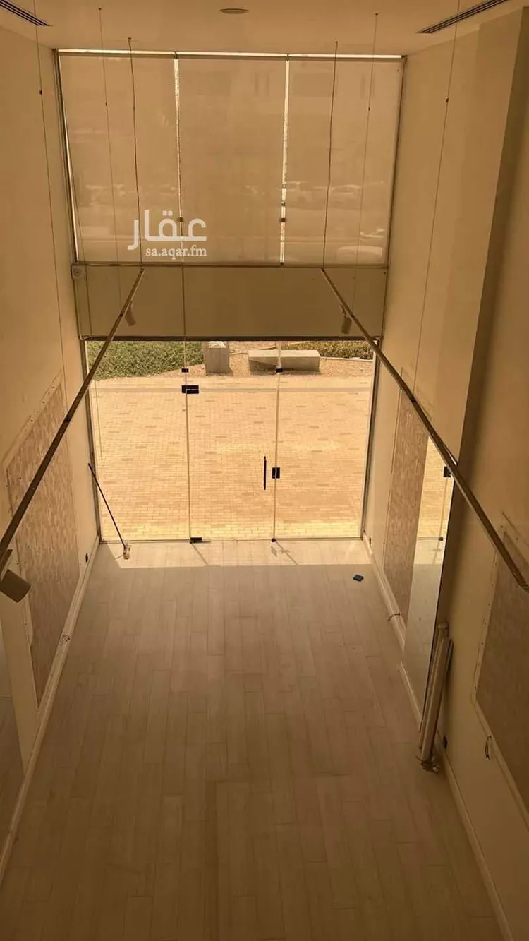 محل للإيجار في شارع طريق الامير محمد بن سعد بن عبد العزيز, حي الملقا, مدينة الرياض, منطقة الرياض 3