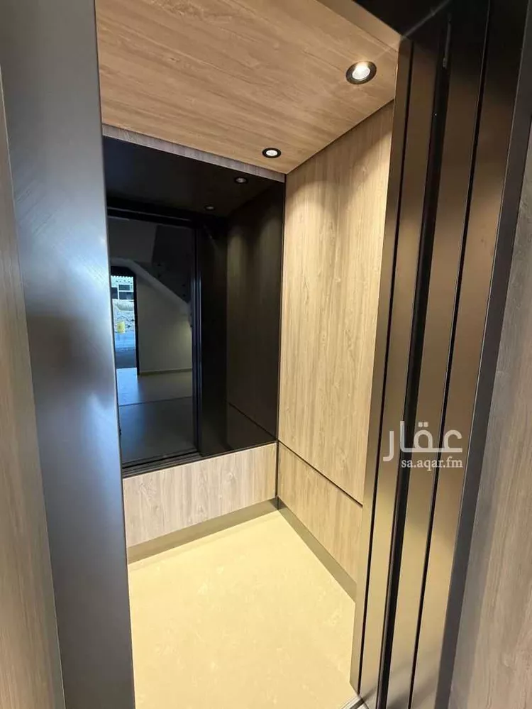 دور للبيع في شارع عثمان بن عفان, حي النرجس, مدينة الرياض, منطقة الرياض 7