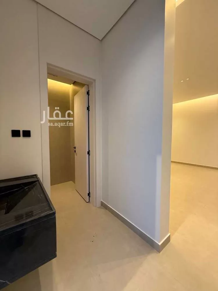 دور للبيع في شارع طريق ابو بكر الصديق, حي النرجس, مدينة الرياض, منطقة الرياض