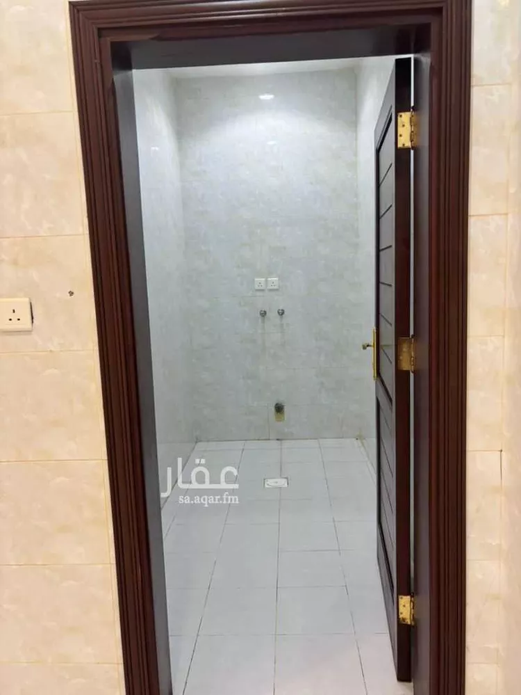شقة للإيجار في شارع أبي الفتح العوفي, حي الحمدانية, مدينة جدة, منطقة مكة المكرمة صورة 3