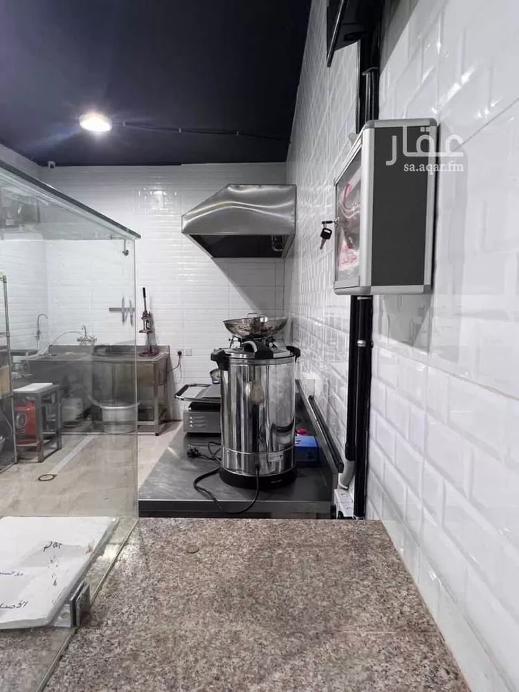 محل للإيجار في شارع عباس المالكي ، حي الجرادية ، الرياض ، منطقة الرياض صورة 2
