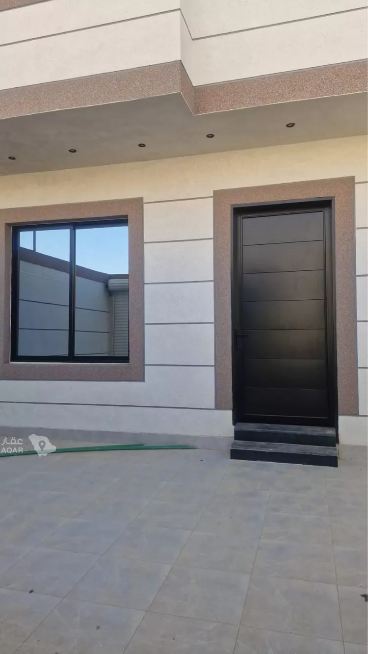 Floor for Sale in Riyadh Ad Dar Al Baida 2