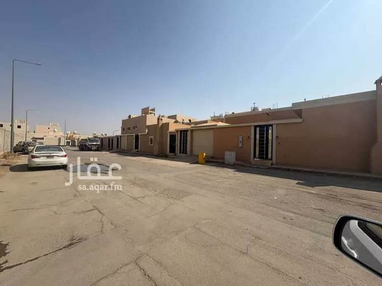 دور للبيع في شارع عبدالله ابن اريقط ، حي نوارة ، المزاحمية ، المزاحمية