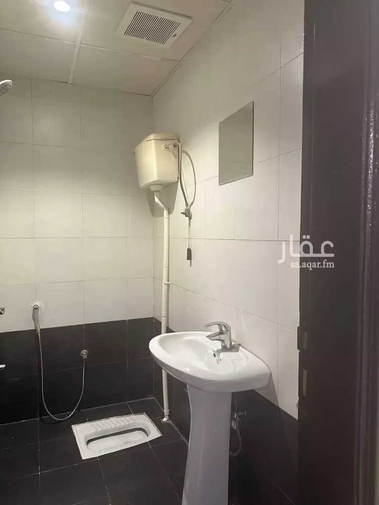 عمارة للإيجار في شارع محمد بن هندي, حي النسيم الشرقي, مدينة الرياض, منطقة الرياض صورة 4