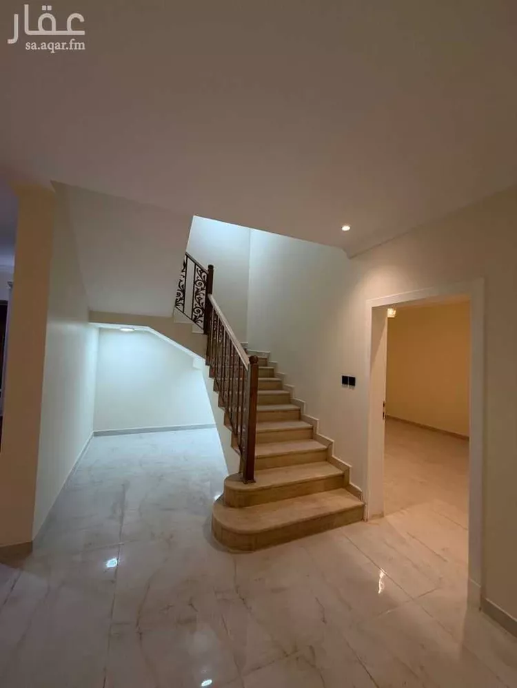 فيلا للبيع في شارع زياد بن جارية, حي طيبة, مدينة الدمام, المنطقة الشرقية صورة 5