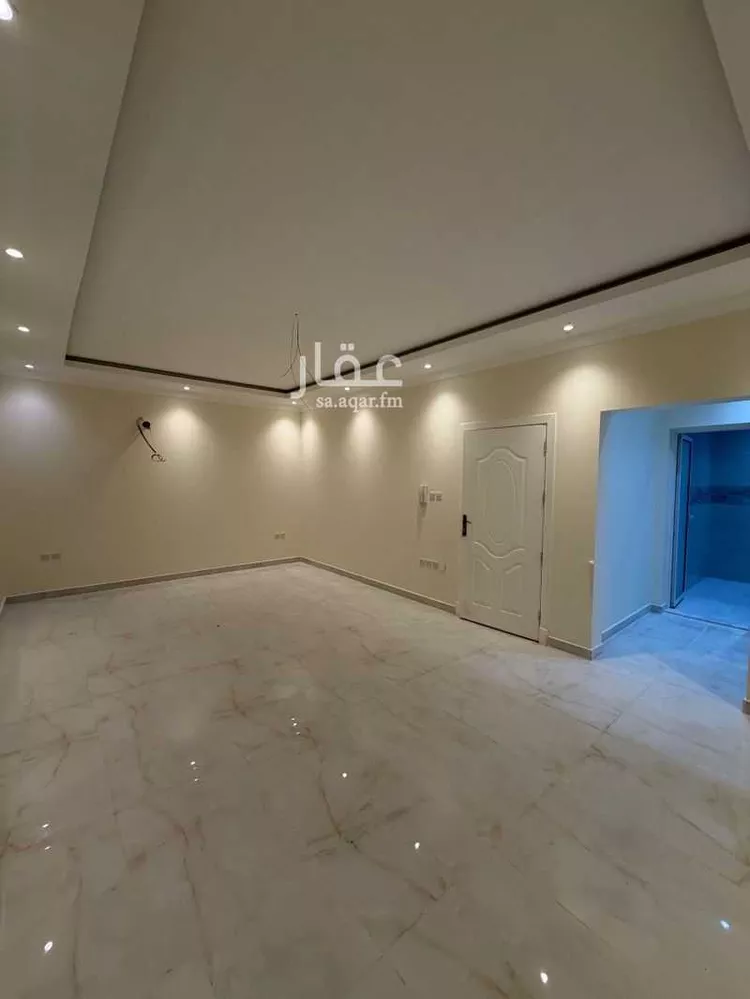 فيلا للبيع في شارع زياد بن جارية, حي طيبة, مدينة الدمام, المنطقة الشرقية صورة 2