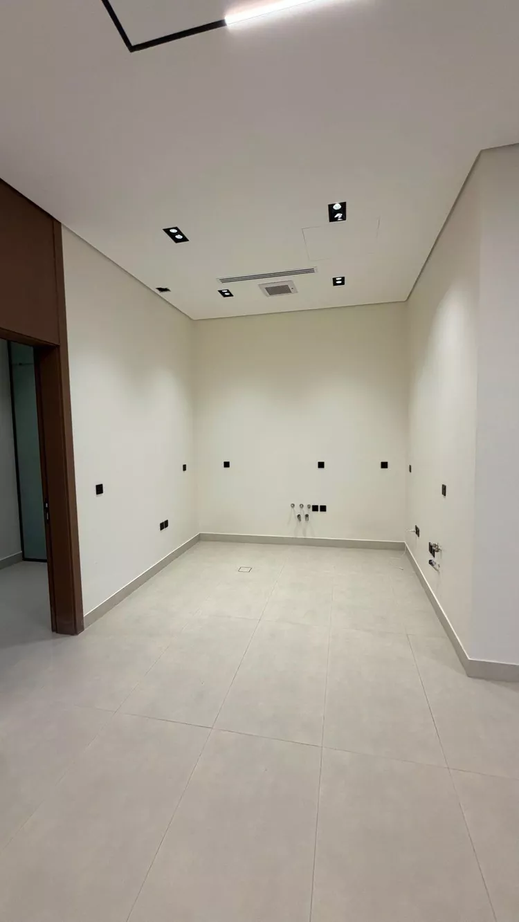 Floor for Sale in Riyadh Al Ezdihar 6